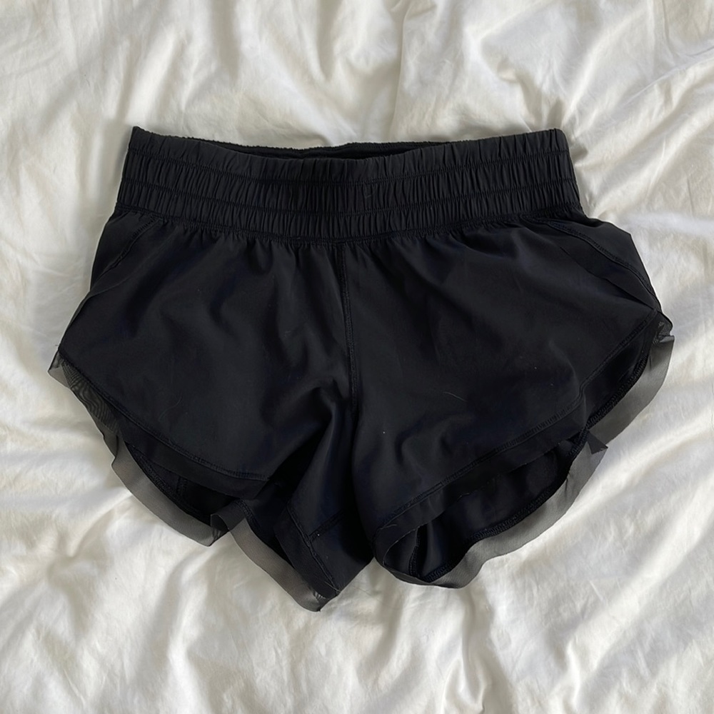 LULULEMON HOTTY HOT SHORTS